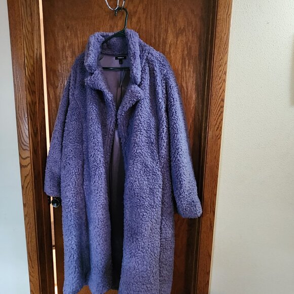 Torrid Size 4 Lilac Teddy Bear coat NWT - Picture 4 of 4